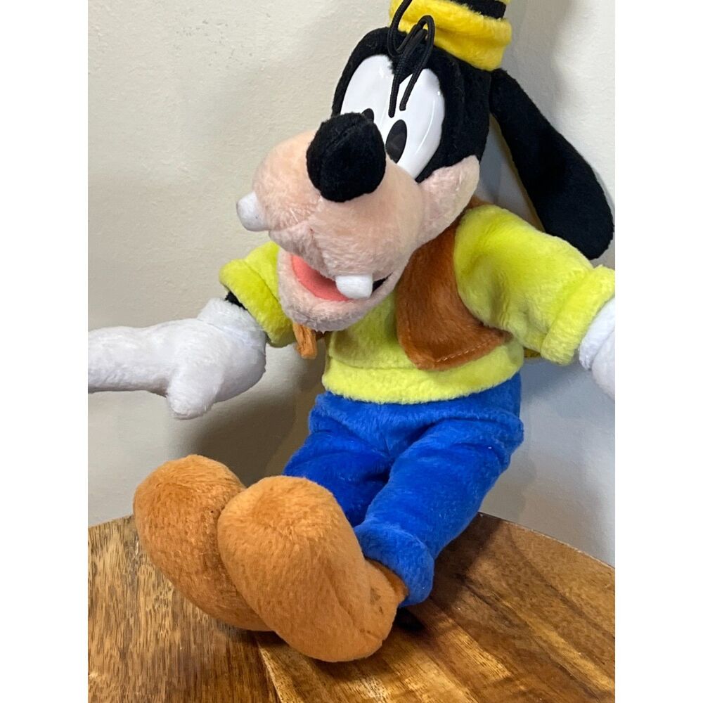 SOLD Disney Goofy Plush Toy‎ 2001 Fisher-Price Collectible Stuffed Animal - Picture 4 of 5